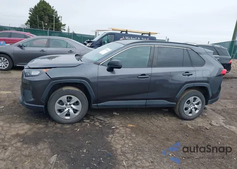 2021 Toyota Rav4 Le z USA, uszkodzony, nr VIN 2T3H1RFV2MC160195